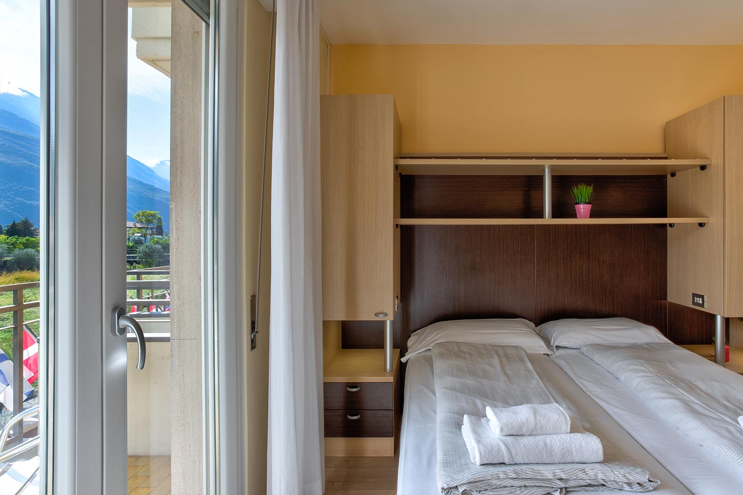 rooms hotel lake Garda Torbole