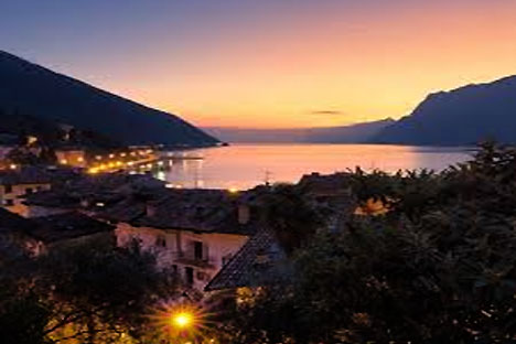 Hotel on Lake Garda Torbole Lido di Arco